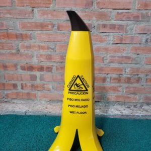 Cartel señalizador piso mojado cono banana, 60 cm