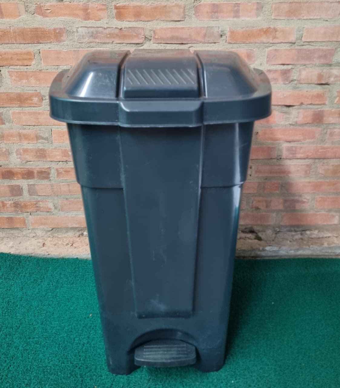 Basurero DC rueda/pedal, 70 Lts - Imagen 5