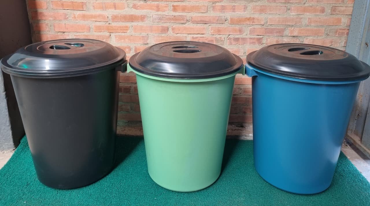 Basurero tapa normal 100 lts - Imagen 2